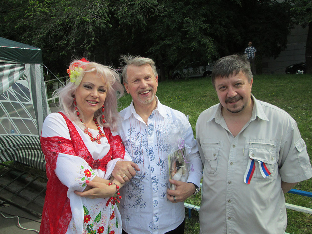 Анжелика Рута, солист ВИА "Песняры" Анатолий Кашепаров, Владимир Стольный